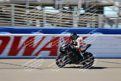 media/Jun-25-2022-Fastrack Riders (Sat) [[296e527623]]/Level 1 and RDS/Start Finish/